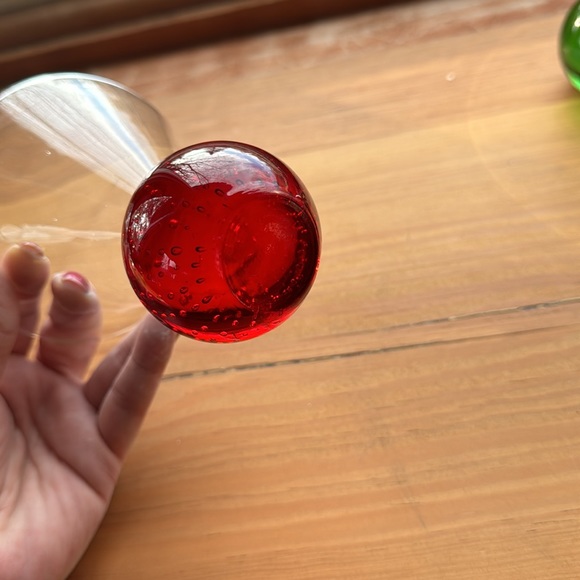 Vintage Hollywood regency Martini glasses red and green set of 4 - Picture 4 of 8